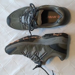 Hi-Tec hiking shoes, sz 8.5